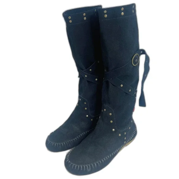 BC Footwear Women's Straight A's Black Suede Moccasin Boots Studded Size 9 - Picture 3 of 12